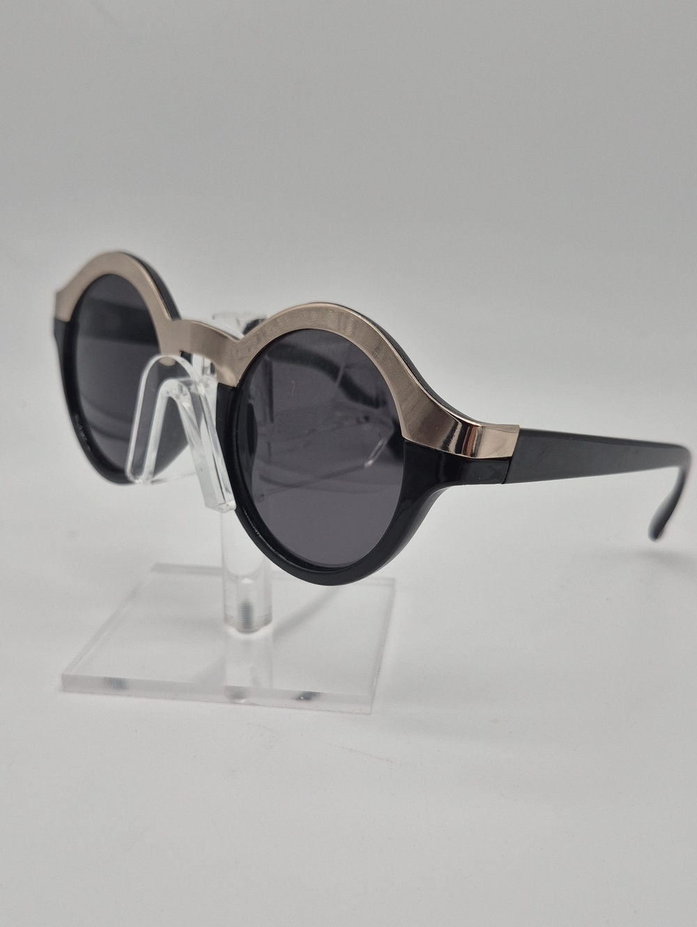 H&M Round Sunglasses in Black and Silver Tone